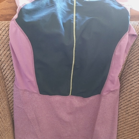 Mountain Hardwear active 1/4 zip - Picture 3 of 3